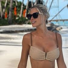 Rafaela raab porno after a few SMS, I met up with Sofia at