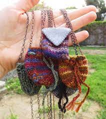 Knitted Amulet Pouch Necklace Diy Crochet And Knitting Crochet Designs Crochet Jewelry