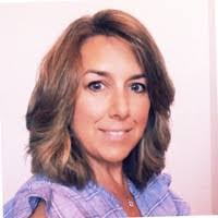 Kay Wardlow's Instagram, Twitter & Facebook