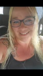 Tammy Rowley's Instagram, Twitter & Facebook