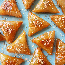 Briwat Marokkaanse Filo Amandeldriehoekjes Marokkaanse Recepten Voedsel Ideeen Amandelkoekjes