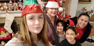 Community Heroes: Ramona resident helps others find things they need — for  free