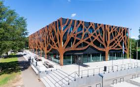 Onder het motto leren doe je een leven lang. Referenties Publieke Gebouwen Kawneer Netherlands