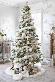 25 Absolutely Stunning White Christmas Tree Decorating Ideas White Christmas Tree Decorations Gold Christmas Tree Elegant Christmas Trees