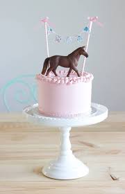 kleines pferdetortchen kuchen kindergeburtstag kinder kuchen geburtstag pferde kuchen