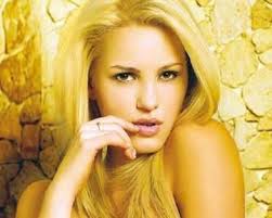 Mariana Diarco y Larissa Riquelme casi se van a las manos en un desfile