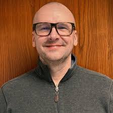 Derek Schell's Instagram, Twitter & Facebook