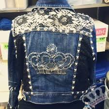 It S Finally Here My First Ever Full Tutorial I Hope You All Are Excited Because I Worked Very Ha Embellished Denim Jacket Upcycle Clothes Denim Diy