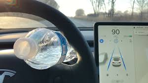 It is bpa free, vacuum insulated, double walled, 18/8 stainless steel, soft touch and perfect for cold or hot liquids. Will It Drive Tesla Model 3 Autopilot With Water Bottle Youtube