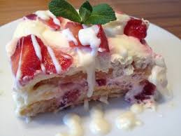 Con nuovo packaging louis vuitton dice addio alla classica tinta cioccolato per debuttare, dal 16 agosto, con il brillante colore giallo. Tiramisu Alle Fragole E Cioccolato Bianco Passionecooking