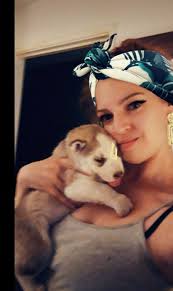 Hi guys, just wanted to show off my babygirl Akia. Love seeing all your  beautiful Huskys 🥰❤️