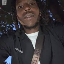 Derrick Dukes's Instagram, Twitter & Facebook