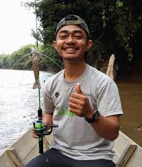  Fishing On Boat 2018 Fotografi Fotografi Abstrak
