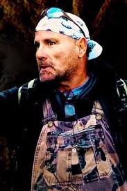 Ancient Artifact Hunters