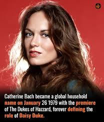 Robin Tunney celebrates her 50th birthday today. Happy Birthday!!! 🎂🎊🎉