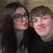 Hi everyone! Does anyone want an appointment for their nails/toes doing for  either this month or july, i have plenty of availability and would love  some new clients! If anyone is interested