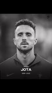 Ohhh, he wears the number 20,He will take us to victory,And when he’s  running down the left-wing,He’ll cut inside and score for LFC,He’s a lad  from Portugal,Better than Figo don’t you know,Ohhh, his ...