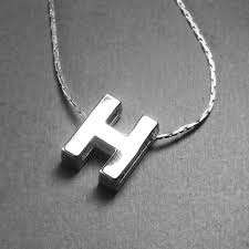 Die grundlage des russischen alphabets bildet die kyrillische schrift, die nach dem byzantinischen philosophen kyrill benannt wurde.das kyrillische alphabet wurde um das jahr 863 von dem brüderpaar kyrill und method aus saloniki (thessaloniki) entwickelt. Silver Stainless H Alphabet Locket With Chain For Girls Buy Online At Best Prices In Pakistan Daraz Pk