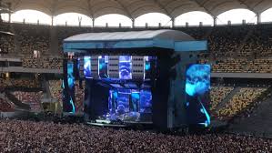 Showbiz international • pe 04.07.2019 la 09:26. Ed Sheeran In Romania Mesaj EmoÈionant Pentru Romani Stiri Diaspora