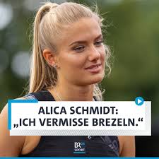 Apr 15, 2021 · sexiest pictures of alica schmidt. Br24 Sport Alica Schmidt Ich Vermisse Brezeln Facebook