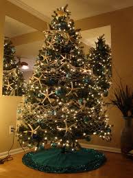 Pin By Melissa Ashe On Holidays Beach Christmas Trees Christmas Tree Themes Beach Christmas