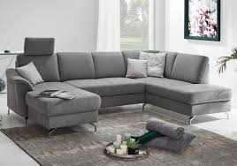 Explore this home for ideas that are equaly stylish and functional. Interior Design Ideas Ponsel