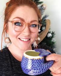 Obsessed with my first pair of round, semi-opaque glasses. They're from  Bailey Nelson and are called Wells and I'd buy them in every colour if I  could! : r/glasses