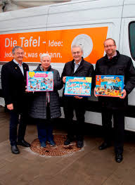 Targobank, würzburg, es sind geldautomaten und serviceterminals für überweisungen und kontoauszüge vorhanden. Sparda Bank Nurnberg Eg Sparda Bank Schenkt Wurzburger Kindern 500 Adventskalender