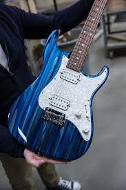 Black And White Electric Guitar Photography Electric Guitars Hollow Body Case Electric Guitars Under 50 Dollars Guitarsolo Guitarman Electricguitar Music Instruments Guitar Music Guitar Guitar