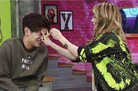 Rm fue reclutado como el primer miembro de bts en 2010, durante una audición de talento de big hit.rm ensayó por años con dos compañeros, el rapero underground, min yoon gi y el bailarín jung ho seok (). Ailee And Eric Nam Funny Ailee Eric Nam Eric