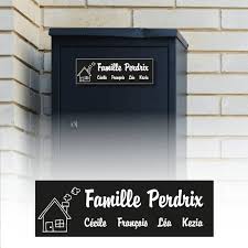 Les étiquettes autocollantes sont très résistantes une fois placées. Plaque Boite Aux Lettres Dessin Maison Unique Et Originale A Personnaliser