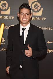 James david rodríguez rubio (born 12 july 1991) is a colombian professional footballer who plays as an attacking midfielder or winger for premier league club everton and the colombia national team.he has been praised for his technique, vision and playmaking skills, and is often considered the successor to his compatriot carlos valderrama. James Rodriguez Famosos
