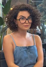 Elissa Taylor (elissaxlove)