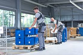 Robotic suit amplifies operator strength by a factor of up to. Logistik Setzt Auf Exoskelette Studie Belegt Wirkung Presseportal