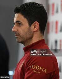 21,457 Stuart Board Stock Photos, High-Res Pictures, and Images