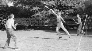 Bulu Tangkis Pengertian Sejarah Teknik Lapangan Peralatan