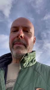 Daniel Goodland (@DanielGoodland)