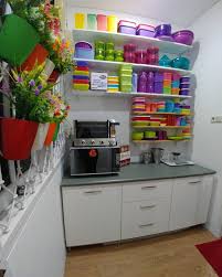 Berkat perkembangan ilmu pengetahuan yang semakin maju, kini berkebun di rumah dengan lahan sempit, khususnya di daerah perkotaan, bukan lagi hal mustahil. Selamat Pagi Dari Pantry Mungilku Kendala Menyimpan Menyusun Perlengkapan Dapur Di Ruang Pantry Yg Kecil Dan Ga Punya Gu Home Decor Dekor Dekorasi Rumah