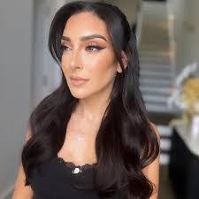 Julianne Simon's Instagram, Twitter & Facebook