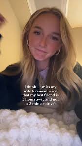 No Ome Talks about How Hard It Is to Say Goodbye to College Friend