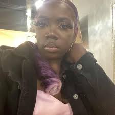 Bernie looks like she's not slept for ages 👀👀