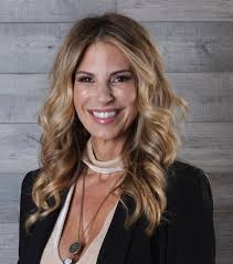 Tracy Ash's Instagram, Twitter & Facebook