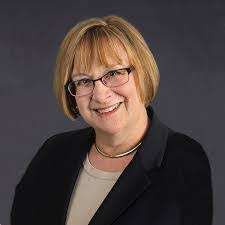 Kimberly Glassman's Instagram, Twitter & Facebook