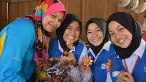 Jika anda tinggal di pekanbaru dan ingin membuat kitchen set, silahkan cari penjual kitchen set terdekat dengan alamat anda dibawah ini. Smk Pekan Baru Muar Sakk Opk