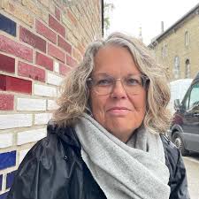 Fristaden fylder rundt: »I dag kommer jeg for at købe en røg og få fred fra  stress og jag derude«