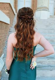 But how do we really whip up a perfect messy as you can see, this hairstyle isn't as complicated as it looks! 30 Stunning Prom Hairstyles Easy Enough To Do At Home Keep Creating Beauty And Warm Home Find More Happiness In Daily Life