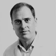 DOCTOR CARLOS LAREDO