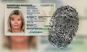 Es ist schon einige zeit her, als jeder für den neuen personalausweis zwei bilder für die beantragung mitbringen musste. Geplantes Gesetz Wer Einen Neuen Ausweis Braucht Kann Nicht Einfach Selbst Ein Foto Mitbringen Chip