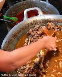 Resep rica rica sendiri sebenarnya tidak harus menggunakan bahan daging ayam saja. Kuliner Pedas Rica Rica Ayam Mbok Usrek Boyolali Update Solo Info