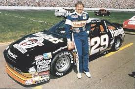 Welcomes nascar hall of famer dale jarrett to this week's show. Dale Jarrett Wiki Bio Age Ex Wife Children Net Worth Race And Espn